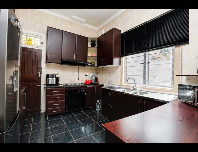 2 BEDROOM APARTMENT TO LET IN MORNINGSIDE